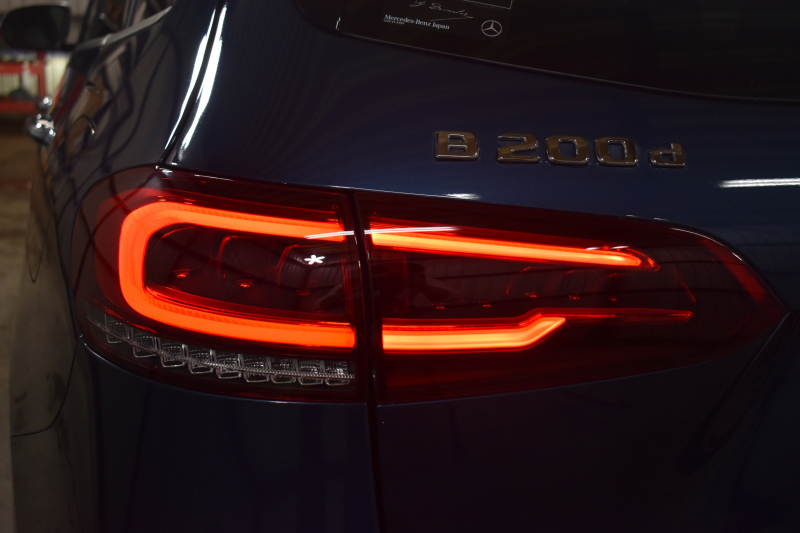 メルセデスベンツ Bクラス B200d AMGﾗｲﾝ AMGﾚｻﾞｰｴｸｽｸﾙｰｼﾌﾞP ｱﾄﾞﾊﾞﾝｽﾄﾞP ﾚｰﾀﾞｰSP MEｺﾈ MBUXｼｽﾃﾑ ﾊﾟﾉﾗﾏR ﾋｰﾀｰ付黒灰革 ACC BSM Lﾁｪﾝｼﾞ AMGｴｱﾛ18AW ﾏﾙﾁLED HUD ﾌｯﾄﾄﾗﾝｸ 対話式ﾅﾋﾞTV 360ｶﾒﾗ 2年保証