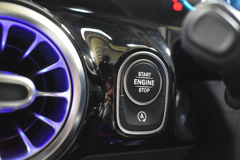 メルセデスベンツ Bクラス B200d AMGﾗｲﾝ AMGﾚｻﾞｰｴｸｽｸﾙｰｼﾌﾞP ｱﾄﾞﾊﾞﾝｽﾄﾞP ﾚｰﾀﾞｰSP MEｺﾈ MBUXｼｽﾃﾑ ﾊﾟﾉﾗﾏR ﾋｰﾀｰ付黒灰革 ACC BSM Lﾁｪﾝｼﾞ AMGｴｱﾛ18AW ﾏﾙﾁLED HUD ﾌｯﾄﾄﾗﾝｸ 対話式ﾅﾋﾞTV 360ｶﾒﾗ 2年保証