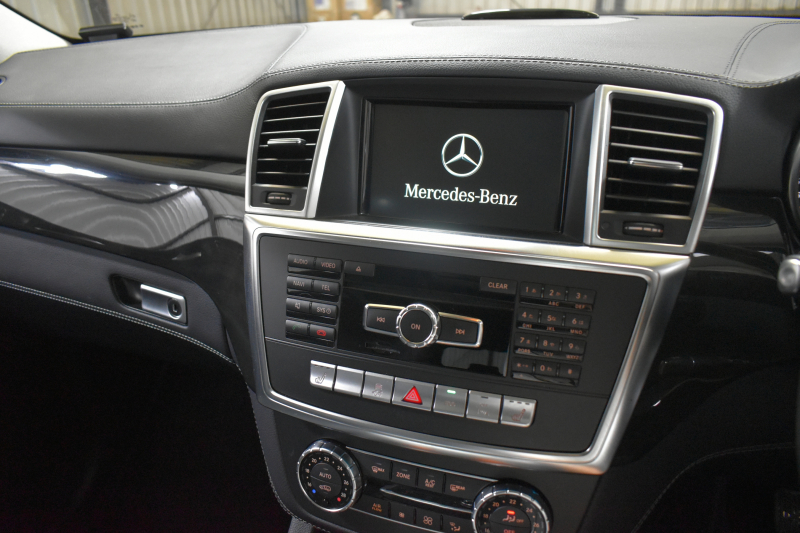 メルセデスベンツ GLクラス GL350 ﾌﾞﾙｰﾃｯｸ 4M ﾚｻﾞｰｴｸｽｸﾙｰｼﾌﾞP ﾚｰﾀﾞｰｾｰﾌﾃｨP  V6/3.0Lﾃﾞｨｰｾﾞﾙ ﾊﾟﾉﾗﾏｻﾝﾙｰﾌ 黒革 ﾃﾞｨｽﾄﾛ ﾌﾞﾗｲﾝﾄﾞｽﾎﾟｯﾄ ﾚｰﾝｷｰﾌﾟ HDDﾅﾋﾞTV 360ｶﾒﾗ ｷｰﾚｽGO 20AW ｻｲﾄﾞﾗﾝﾆﾝｸﾞﾎﾞｰﾄﾞ ｵｰﾄﾃｰﾙｹﾞｰﾄ 2年保証