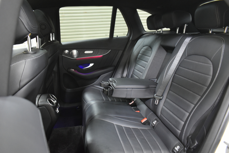 メルセデスベンツ GLC GLC300 4ﾏﾁｯｸ AMGﾗｲﾝ ﾚｻﾞｰｴｸｽｸﾙｰｼﾌﾞP ﾚｰﾀﾞｰｾｰﾌﾃｨP 後期型 ﾊﾟﾉﾗﾏｻﾝﾙｰﾌ ﾋｰﾀｰ/ﾍﾞﾝﾁﾚｰｼｮﾝ黒革 ﾌﾞﾙﾒｽﾀｰ HUD AMGｴｱﾛ20AW MBUXﾅﾋﾞTV 360ｶﾒﾗ 液晶ﾒｰﾀｰ ﾃﾞｨｽﾄﾛ ﾌﾞﾗｲﾝﾄﾞS ﾚｰﾝｷｰﾌﾟ ｷｰﾚｽGO ﾌｯﾄｹﾞｰﾄ 2年保証