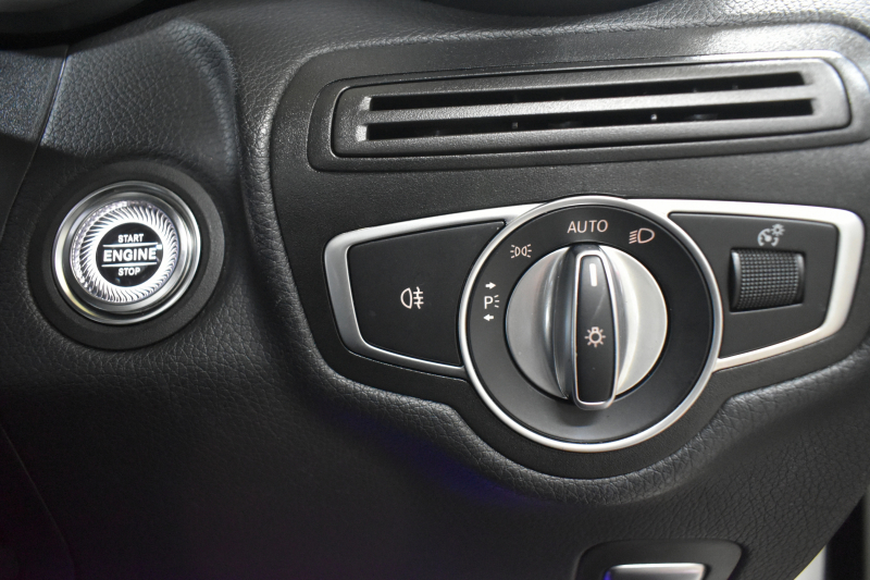 メルセデスベンツ GLC GLC300 4ﾏﾁｯｸ AMGﾗｲﾝ ﾚｻﾞｰｴｸｽｸﾙｰｼﾌﾞP ﾚｰﾀﾞｰｾｰﾌﾃｨP 後期型 ﾊﾟﾉﾗﾏｻﾝﾙｰﾌ ﾋｰﾀｰ/ﾍﾞﾝﾁﾚｰｼｮﾝ黒革 ﾌﾞﾙﾒｽﾀｰ HUD AMGｴｱﾛ20AW MBUXﾅﾋﾞTV 360ｶﾒﾗ 液晶ﾒｰﾀｰ ﾃﾞｨｽﾄﾛ ﾌﾞﾗｲﾝﾄﾞS ﾚｰﾝｷｰﾌﾟ ｷｰﾚｽGO ﾌｯﾄｹﾞｰﾄ 2年保証