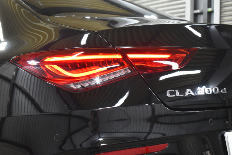 メルセデスベンツ CLAクラス CLA200d AMGﾗｲﾝ AMGﾚｻﾞｰｴｸｽｸﾙｰｼﾌﾞ ｱﾄﾞﾊﾞﾝｽﾄﾞP ﾚｰﾀﾞｰSP 1ｵｰﾅｰ ﾊﾟﾉﾗﾏｻﾝﾙｰﾌ ﾋｰﾀｰ赤黒革 ﾃﾞｨｽﾄﾛ Lﾁｪﾝｼﾞ AMGｴｱﾛ18AW ｷｰGO PTS ﾍｯﾄﾞｱｯﾌﾟD 対話式ﾅﾋﾞTV 360ｶﾒﾗ 2年保証