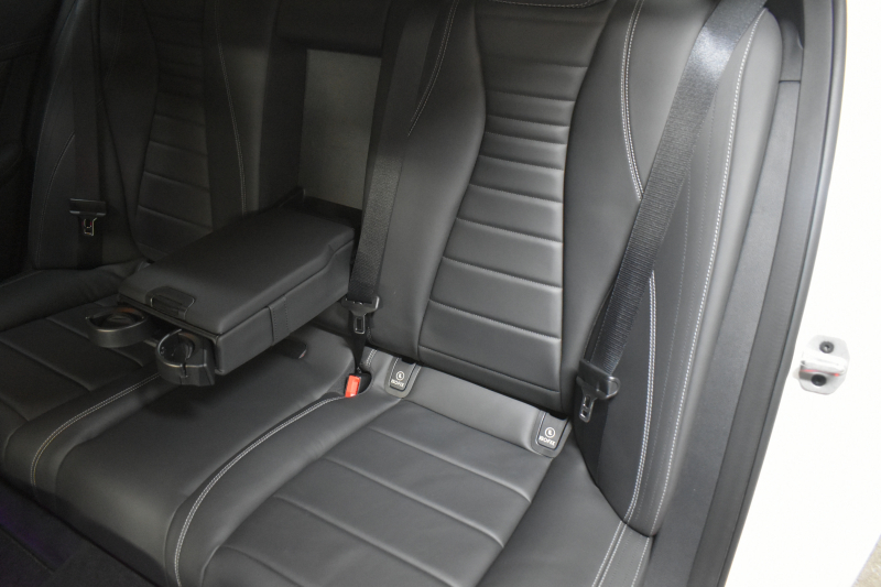 メルセデスベンツ Eクラス E200 AVG AMGﾗｲﾝ ｴｸｽｸﾙｰｼﾌﾞP ﾚｰﾀﾞｰｾｰﾌﾃｨP 中期型 BSG搭載 黒革 ﾌﾞﾙﾒｽﾀｰ ﾍｯﾄﾞｱｯﾌﾟD ｴｱﾊﾞﾗﾝｽP 電動ﾄﾗﾝｸ AMGｴｱﾛ19AW ﾃﾞｨｽﾄﾛﾆｯｸ ﾌﾞﾗｲﾝﾄﾞｽﾎﾟｯﾄ ﾚｰﾝｷｰﾌﾟ ﾅﾋﾞTV 360ｶﾒﾗ ｷｰﾚｽGO 2年保証