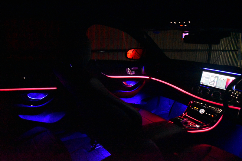 メルセデスベンツ Eクラス E200 AVG AMGﾗｲﾝ ｴｸｽｸﾙｰｼﾌﾞP ﾚｰﾀﾞｰｾｰﾌﾃｨP 中期型 BSG搭載 黒革 ﾌﾞﾙﾒｽﾀｰ ﾍｯﾄﾞｱｯﾌﾟD ｴｱﾊﾞﾗﾝｽP 電動ﾄﾗﾝｸ AMGｴｱﾛ19AW ﾃﾞｨｽﾄﾛﾆｯｸ ﾌﾞﾗｲﾝﾄﾞｽﾎﾟｯﾄ ﾚｰﾝｷｰﾌﾟ ﾅﾋﾞTV 360ｶﾒﾗ ｷｰﾚｽGO 2年保証