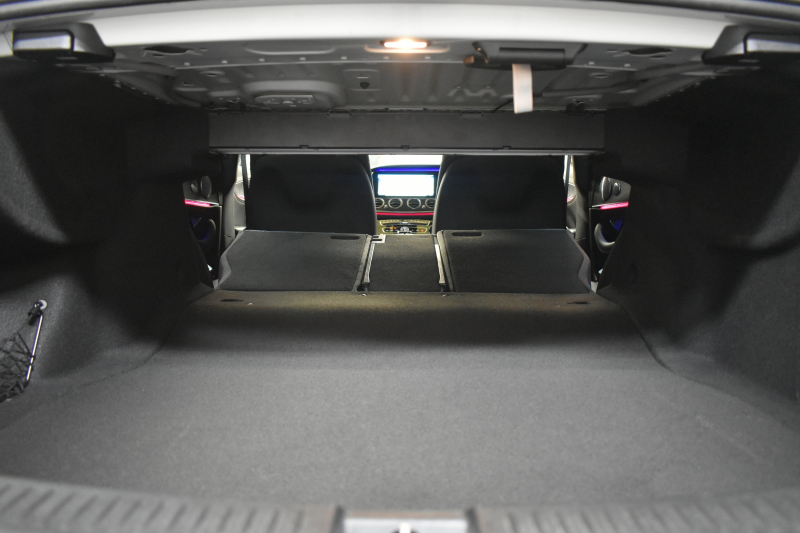 メルセデスベンツ Eクラス E200 AVG AMGﾗｲﾝ ｴｸｽｸﾙｰｼﾌﾞP ﾚｰﾀﾞｰｾｰﾌﾃｨP 中期型 BSG搭載 黒革 ﾌﾞﾙﾒｽﾀｰ ﾍｯﾄﾞｱｯﾌﾟD ｴｱﾊﾞﾗﾝｽP 電動ﾄﾗﾝｸ AMGｴｱﾛ19AW ﾃﾞｨｽﾄﾛﾆｯｸ ﾌﾞﾗｲﾝﾄﾞｽﾎﾟｯﾄ ﾚｰﾝｷｰﾌﾟ ﾅﾋﾞTV 360ｶﾒﾗ ｷｰﾚｽGO 2年保証