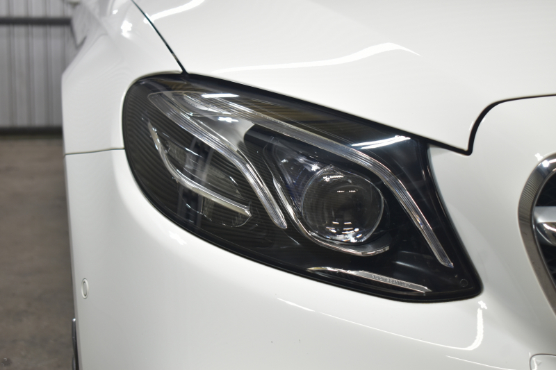 メルセデスベンツ Eクラス E200 AVG AMGﾗｲﾝ ｴｸｽｸﾙｰｼﾌﾞP ﾚｰﾀﾞｰｾｰﾌﾃｨP 中期型 BSG搭載 黒革 ﾌﾞﾙﾒｽﾀｰ ﾍｯﾄﾞｱｯﾌﾟD ｴｱﾊﾞﾗﾝｽP 電動ﾄﾗﾝｸ AMGｴｱﾛ19AW ﾃﾞｨｽﾄﾛﾆｯｸ ﾌﾞﾗｲﾝﾄﾞｽﾎﾟｯﾄ ﾚｰﾝｷｰﾌﾟ ﾅﾋﾞTV 360ｶﾒﾗ ｷｰﾚｽGO 2年保証