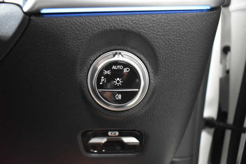 メルセデスベンツ Cクラス C200ﾜｺﾞﾝ AVG AMGﾗｲﾝP ﾚｻﾞｰｴｸｽｸﾙｰｼﾌﾞP ﾍﾞｰｼｯｸP ﾚｰﾀﾞｰｾｰﾌﾃｨP ISG搭載 1ｵｰﾅｰ ﾊﾟﾉﾗﾏｻﾝﾙｰﾌ 黒革 AMGｴｱﾛ18AW ﾃﾞｼﾞﾀﾙﾗｲﾄ ARﾅﾋﾞTV ﾍｯﾄﾞｱｯﾌﾟD 360ｶﾒﾗ ﾃﾞｨｽﾄﾛ ﾌﾞﾗｲﾝﾄﾞS ｷｰﾚｽｺﾞｰ ｵｰﾄﾃｰﾙｹﾞｰﾄ 2年保証