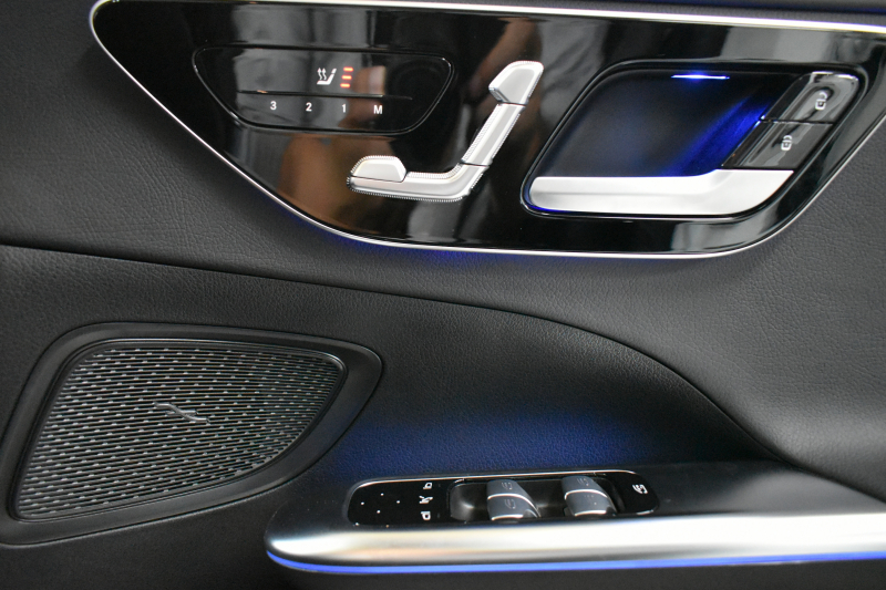 メルセデスベンツ Cクラス C200ﾜｺﾞﾝ AVG AMGﾗｲﾝP ﾚｻﾞｰｴｸｽｸﾙｰｼﾌﾞP ﾍﾞｰｼｯｸP ﾚｰﾀﾞｰｾｰﾌﾃｨP ISG搭載 1ｵｰﾅｰ ﾊﾟﾉﾗﾏｻﾝﾙｰﾌ 黒革 AMGｴｱﾛ18AW ﾃﾞｼﾞﾀﾙﾗｲﾄ ARﾅﾋﾞTV ﾍｯﾄﾞｱｯﾌﾟD 360ｶﾒﾗ ﾃﾞｨｽﾄﾛ ﾌﾞﾗｲﾝﾄﾞS ｷｰﾚｽｺﾞｰ ｵｰﾄﾃｰﾙｹﾞｰﾄ 2年保証