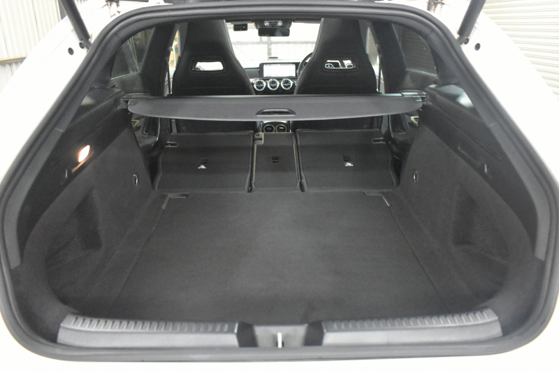 メルセデスベンツ CLAクラス CLA200d ｼｭｰﾃｨﾝｸﾞﾌﾞﾚｰｸ AMGﾗｲﾝP AMGﾚｻﾞｰｴｸｽｸﾙｰｼﾌﾞ ｱﾄﾞﾊﾞﾝｽﾄﾞ ﾚｰﾀﾞｰSP 燃費18.2km ﾃﾞｨｰｾﾞﾙTB ﾊﾟﾉﾗﾏｻﾝR ﾋｰﾀｰ黒灰革 ﾃﾞｨｽﾄﾛ BSM Lﾁｪﾝｼﾞ AMGｴｱﾛ18AW ｷｰﾚｽGO PTS  HUD 対話式ﾅﾋﾞ 360ｶﾒﾗ 2年保証