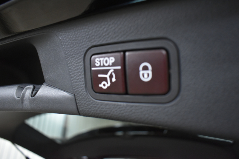 メルセデスベンツ Cクラス C180 ﾜｺﾞﾝ ﾛｰﾚｳｽｴﾃﾞｨｼｮﾝ ﾚｰﾀﾞｰｾｰﾌﾃｨP 特別仕様車 前期最終型 MEｺﾈｸﾄ ｺﾗﾑ9速 ﾊﾟﾉﾗﾏｻﾝﾙｰﾌ ﾋｰﾀｰ黒革 ﾃﾞｨｽﾄﾛ BSM Lｷｰﾌﾟ AMGｴｱﾛ18AW ｷｰﾚｽGO PTS 電動ﾘｱｹﾞｰﾄ LEDﾍｯﾄﾞﾗｲﾄ 地ﾃﾞｼﾞﾅﾋﾞ Bｶﾒﾗ 2年保証