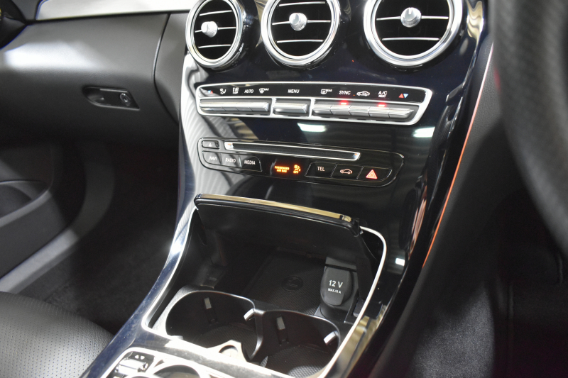 メルセデスベンツ Cクラス C180 ﾜｺﾞﾝ ﾛｰﾚｳｽｴﾃﾞｨｼｮﾝ ﾚｰﾀﾞｰｾｰﾌﾃｨP 特別仕様車 前期最終型 MEｺﾈｸﾄ ｺﾗﾑ9速 ﾊﾟﾉﾗﾏｻﾝﾙｰﾌ ﾋｰﾀｰ黒革 ﾃﾞｨｽﾄﾛ BSM Lｷｰﾌﾟ AMGｴｱﾛ18AW ｷｰﾚｽGO PTS 電動ﾘｱｹﾞｰﾄ LEDﾍｯﾄﾞﾗｲﾄ 地ﾃﾞｼﾞﾅﾋﾞ Bｶﾒﾗ 2年保証