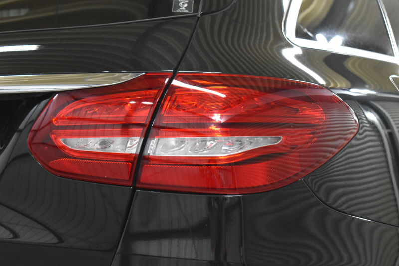 メルセデスベンツ Cクラス C180 ﾜｺﾞﾝ ﾛｰﾚｳｽｴﾃﾞｨｼｮﾝ ﾚｰﾀﾞｰｾｰﾌﾃｨP 特別仕様車 前期最終型 MEｺﾈｸﾄ ｺﾗﾑ9速 ﾊﾟﾉﾗﾏｻﾝﾙｰﾌ ﾋｰﾀｰ黒革 ﾃﾞｨｽﾄﾛ BSM Lｷｰﾌﾟ AMGｴｱﾛ18AW ｷｰﾚｽGO PTS 電動ﾘｱｹﾞｰﾄ LEDﾍｯﾄﾞﾗｲﾄ 地ﾃﾞｼﾞﾅﾋﾞ Bｶﾒﾗ 2年保証