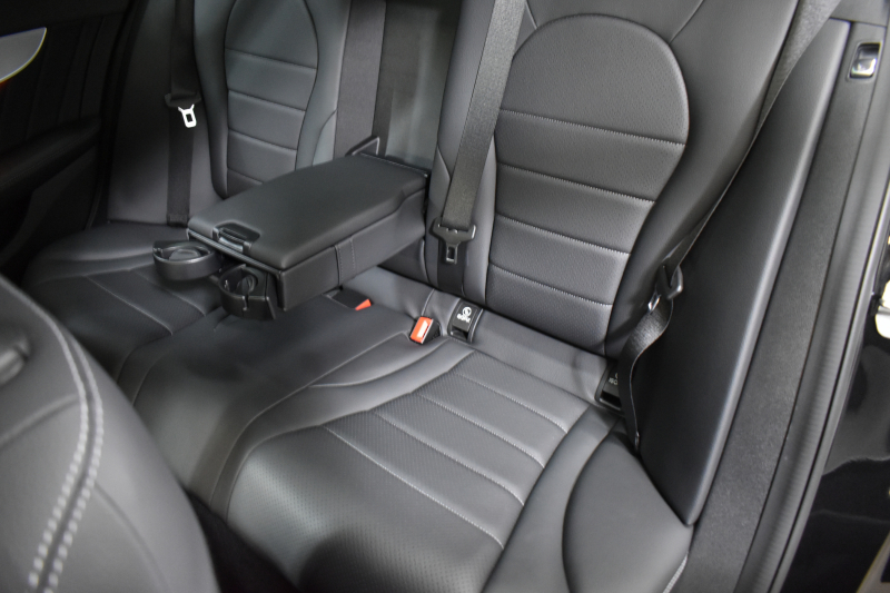 メルセデスベンツ Cクラス C180 ﾜｺﾞﾝ ﾛｰﾚｳｽｴﾃﾞｨｼｮﾝ ﾚｰﾀﾞｰｾｰﾌﾃｨP 特別仕様車 前期最終型 MEｺﾈｸﾄ ｺﾗﾑ9速 ﾊﾟﾉﾗﾏｻﾝﾙｰﾌ ﾋｰﾀｰ黒革 ﾃﾞｨｽﾄﾛ BSM Lｷｰﾌﾟ AMGｴｱﾛ18AW ｷｰﾚｽGO PTS 電動ﾘｱｹﾞｰﾄ LEDﾍｯﾄﾞﾗｲﾄ 地ﾃﾞｼﾞﾅﾋﾞ Bｶﾒﾗ 2年保証