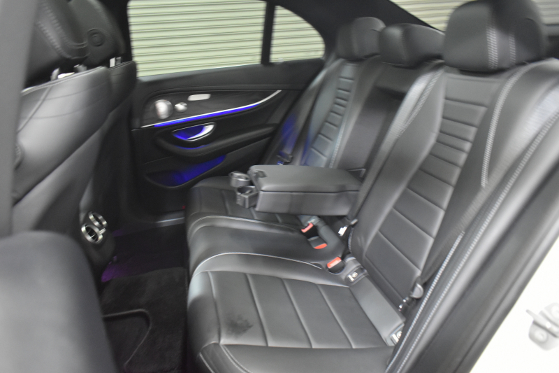 メルセデスベンツ Eクラス E250 AVG ｽﾎﾟｰﾂ ﾚｻﾞｰｴｸｽｸﾙｰｼﾌﾞP ﾚｰﾀﾞｰｾｰﾌﾃｨP ﾊﾟﾉﾗﾏｻﾝﾙｰﾌ 黒革 ﾌﾞﾙﾒｽﾀｰ ﾌｯﾄﾄﾗﾝｸ ｴｱﾊﾞﾗﾝｽP AMGｴｱﾛ19AW ﾃﾞｨｽﾄﾛ ﾌﾞﾗｲﾝﾄﾞS ﾚｰﾝｷｰﾌﾟ ﾅﾋﾞTV 360ｶﾒﾗ ｷｰﾚｽｺﾞｰ 2年保証