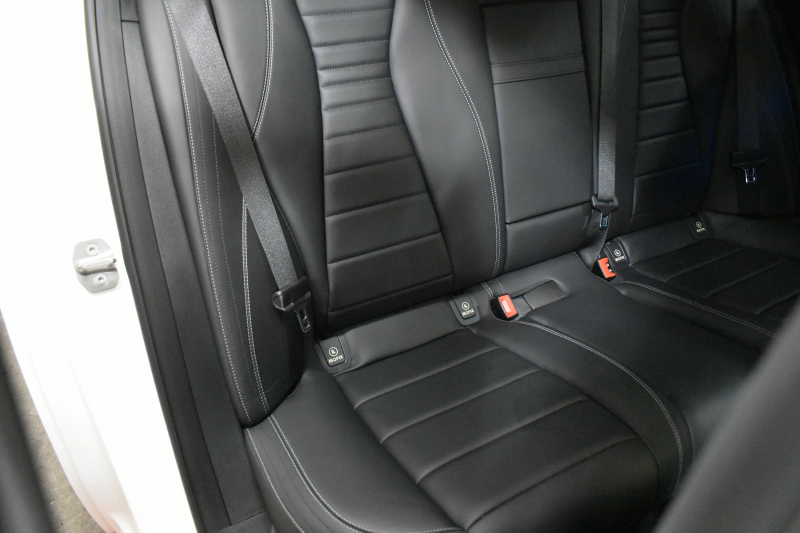 メルセデスベンツ Eクラス E250 AVG ｽﾎﾟｰﾂ ﾚｻﾞｰｴｸｽｸﾙｰｼﾌﾞP ﾚｰﾀﾞｰｾｰﾌﾃｨP ﾊﾟﾉﾗﾏｻﾝﾙｰﾌ 黒革 ﾌﾞﾙﾒｽﾀｰ ﾌｯﾄﾄﾗﾝｸ ｴｱﾊﾞﾗﾝｽP AMGｴｱﾛ19AW ﾃﾞｨｽﾄﾛ ﾌﾞﾗｲﾝﾄﾞS ﾚｰﾝｷｰﾌﾟ ﾅﾋﾞTV 360ｶﾒﾗ ｷｰﾚｽｺﾞｰ 2年保証