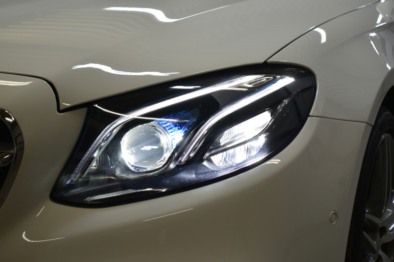 メルセデスベンツ Eクラス E250 AVG ｽﾎﾟｰﾂ ﾚｻﾞｰｴｸｽｸﾙｰｼﾌﾞP ﾚｰﾀﾞｰｾｰﾌﾃｨP ﾊﾟﾉﾗﾏｻﾝﾙｰﾌ 黒革 ﾌﾞﾙﾒｽﾀｰ ﾌｯﾄﾄﾗﾝｸ ｴｱﾊﾞﾗﾝｽP AMGｴｱﾛ19AW ﾃﾞｨｽﾄﾛ ﾌﾞﾗｲﾝﾄﾞS ﾚｰﾝｷｰﾌﾟ ﾅﾋﾞTV 360ｶﾒﾗ ｷｰﾚｽｺﾞｰ 2年保証