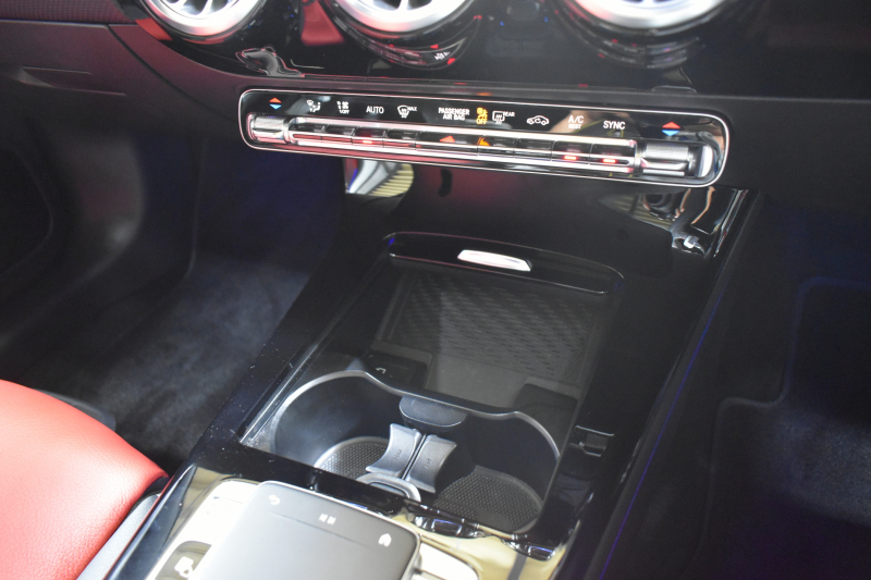 メルセデスベンツ CLAクラス CLA250 4M AMGﾗｲﾝ AMGﾚｻﾞｰｴｸｽｸﾙｰｼﾌﾞ ｱﾄﾞﾊﾞﾝｽﾄﾞ RSP ﾊﾟﾉﾗﾏｻﾝﾙｰﾌ 1ｵｰﾅｰ車両 ﾋｰﾀｰ赤黒革AC C Lﾁｪﾝｼﾞ AMGｴｱﾛ18AW ｷｰGO HUD 対話式ﾅﾋﾞ 360ｶﾒﾗ 2年保証