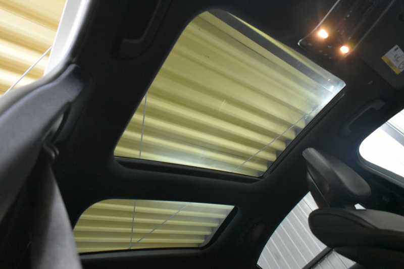 メルセデスベンツ Cクラス C200 4ﾏﾁｯｸ AVG AMGﾗｲﾝ ﾚｻﾞｰｴｸｽｸﾙｰｼﾌﾞ ﾚｰﾀﾞｰｾｰﾌﾃｨP ﾍﾞｰｼｯｸP  新型Cｸﾗｽ ISG搭載　9速 MEｺﾈｸﾄ 1ｵｰﾅｰ ﾊﾟﾉﾗﾏｻﾝﾙｰﾌ ﾋｰﾀｰ黒革 ACC LﾁｪﾝｼﾞA ﾌﾞﾗｲﾝﾄﾞS  AMGｴｱﾛ18AW MBUXﾅﾋﾞ360ｶﾒﾗ 2年保証