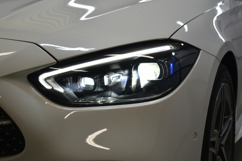 メルセデスベンツ Cクラス C200 4ﾏﾁｯｸ AVG AMGﾗｲﾝ ﾚｻﾞｰｴｸｽｸﾙｰｼﾌﾞ ﾚｰﾀﾞｰｾｰﾌﾃｨP ﾍﾞｰｼｯｸP  新型Cｸﾗｽ ISG搭載　9速 MEｺﾈｸﾄ 1ｵｰﾅｰ ﾊﾟﾉﾗﾏｻﾝﾙｰﾌ ﾋｰﾀｰ黒革 ACC LﾁｪﾝｼﾞA ﾌﾞﾗｲﾝﾄﾞS  AMGｴｱﾛ18AW MBUXﾅﾋﾞ360ｶﾒﾗ 2年保証