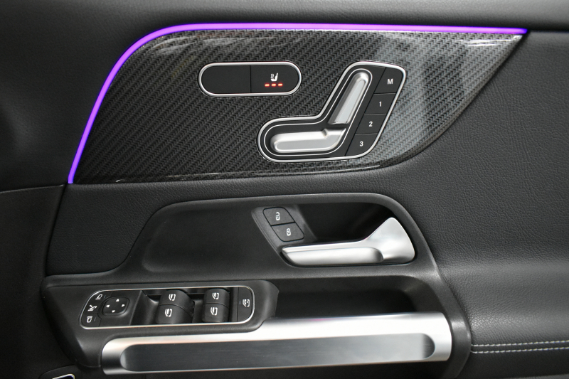 メルセデスベンツ GLB GLB250 4ﾏﾁｯｸ ｽﾎﾟｰﾂ AMGﾗｲﾝ ﾅｲﾄP ﾚｰﾀﾞｰｾｰﾌﾃｨP 黒革 AMGｴｱﾛ20AW MBUXﾅﾋﾞTV 360ｶﾒﾗ ﾃﾞｨｽﾄﾛﾆｯｸ ﾌﾞﾗｲﾝﾄﾞｽﾎﾟｯﾄ ﾚｰﾝｷｰﾌﾟ ｷｰﾚｽGO ﾌｯﾄｹﾞｰﾄ ﾜｲﾔﾚｽﾁｬｰｼﾞ ﾏﾙﾁｶﾗｰｱﾝﾋﾞｴﾝﾄ 3列ｼｰﾄ7人乗 2年保証