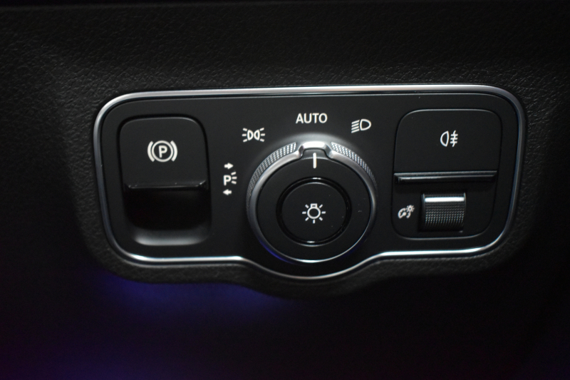 メルセデスベンツ GLB GLB250 4ﾏﾁｯｸ ｽﾎﾟｰﾂ AMGﾗｲﾝ ﾅｲﾄP ﾚｰﾀﾞｰｾｰﾌﾃｨP 黒革 AMGｴｱﾛ20AW MBUXﾅﾋﾞTV 360ｶﾒﾗ ﾃﾞｨｽﾄﾛﾆｯｸ ﾌﾞﾗｲﾝﾄﾞｽﾎﾟｯﾄ ﾚｰﾝｷｰﾌﾟ ｷｰﾚｽGO ﾌｯﾄｹﾞｰﾄ ﾜｲﾔﾚｽﾁｬｰｼﾞ ﾏﾙﾁｶﾗｰｱﾝﾋﾞｴﾝﾄ 3列ｼｰﾄ7人乗 2年保証