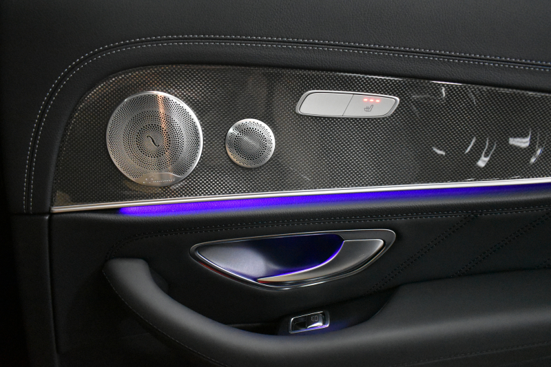 AMG Eクラス E53 4ﾏﾁｯｸ+ ｴｸｽｸﾙｰｼﾌﾞP ﾚｰﾀﾞｰｾｰﾌﾃｨP 3.0ﾘｯﾀｰ/435馬力 4WD ﾊﾟﾉﾗﾏｻﾝﾙｰﾌ ﾋｰﾀｰ/ﾍﾞﾝﾁﾚｰﾀｰ黒革 ﾌﾞﾙﾒｽﾀｰ HUD ﾌｯﾄﾄﾗﾝｸ ﾃﾞｨｽﾄﾛ BSM Lﾁｪﾝｼﾞ AMGｴｱﾛ20AW 地ﾃﾞｼﾞﾅﾋﾞ 360ｶﾒﾗ ｷｰﾚｽGO LEDﾍｯﾄﾞﾗｲﾄ 2年保証