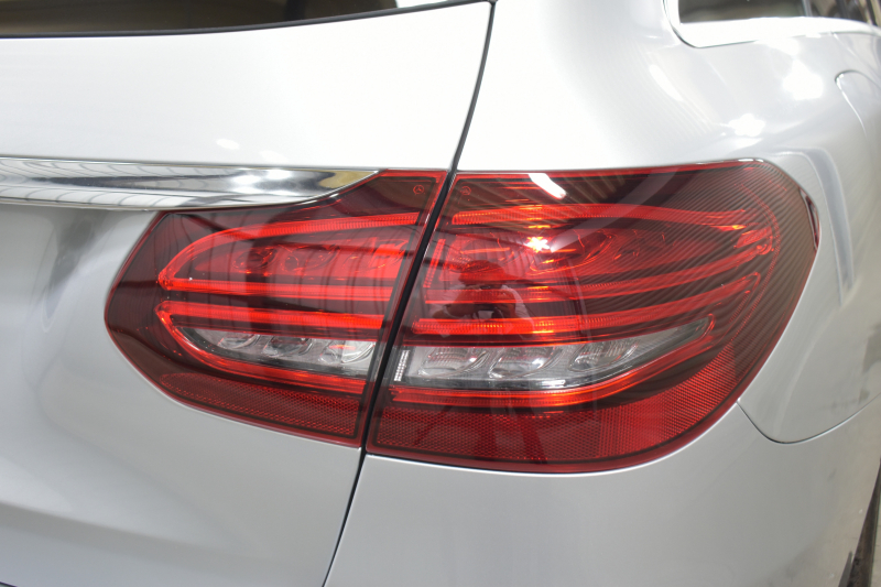 メルセデスベンツ Cクラス C200ﾜｺﾞﾝ AVG AMGﾗｲﾝ ﾚｰﾀﾞｰSP 後期型  9速 ﾐｰｺﾈｸﾄ ﾃﾞｨｽﾄﾛ ﾆｯｸ ﾌﾞﾗｲﾝﾄﾞｽﾎﾟｯﾄA Lﾁｪﾝｼﾞｱｼｽﾄ 誤発進 ﾋｰﾀｰ黒革 AMGｴｱﾛ18AW ｷｰﾚｽGo PTS 電動Rｹﾞｰﾄ 地ﾃﾞｼﾞﾅﾋﾞBｶﾒﾗ 2年保証