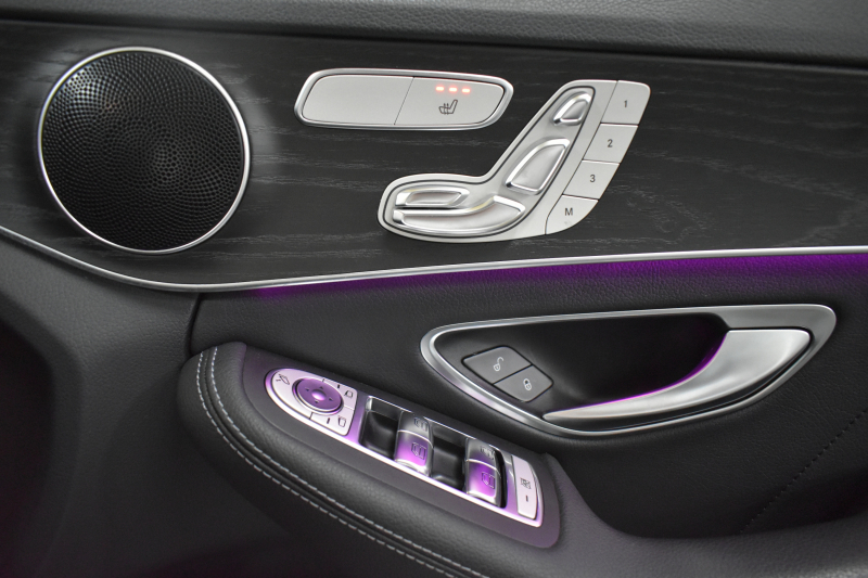 メルセデスベンツ Cクラス C200ﾜｺﾞﾝ AVG AMGﾗｲﾝ ﾚｰﾀﾞｰSP 後期型  9速 ﾐｰｺﾈｸﾄ ﾃﾞｨｽﾄﾛ ﾆｯｸ ﾌﾞﾗｲﾝﾄﾞｽﾎﾟｯﾄA Lﾁｪﾝｼﾞｱｼｽﾄ 誤発進 ﾋｰﾀｰ黒革 AMGｴｱﾛ18AW ｷｰﾚｽGo PTS 電動Rｹﾞｰﾄ 地ﾃﾞｼﾞﾅﾋﾞBｶﾒﾗ 2年保証