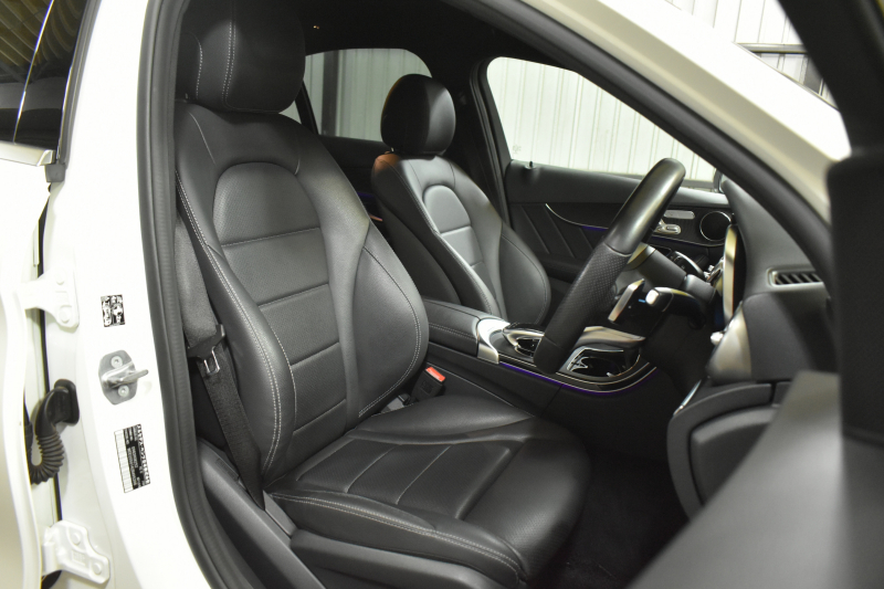 メルセデスベンツ Cクラス C220d AVG AMGﾗｲﾝ  RSP 後期型  ﾃﾞｨｰｾﾞﾙﾀｰﾎﾞ194馬力 燃費18.9km MEｺﾈ 9速 ﾋｰﾀｰ黒革 ﾃﾞｨｽﾄﾛ BSM LﾁｪﾝｼﾞAMGｴｱﾛ18AW ｷｰGO PTS 地ﾃﾞｼﾞﾅﾋﾞBｶﾒ 2年保証