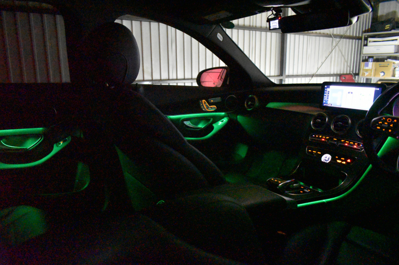 メルセデスベンツ Cクラス C220d AVG AMGﾗｲﾝ  RSP 後期型  ﾃﾞｨｰｾﾞﾙﾀｰﾎﾞ194馬力 燃費18.9km MEｺﾈ 9速 ﾋｰﾀｰ黒革 ﾃﾞｨｽﾄﾛ BSM LﾁｪﾝｼﾞAMGｴｱﾛ18AW ｷｰGO PTS 地ﾃﾞｼﾞﾅﾋﾞBｶﾒ 2年保証