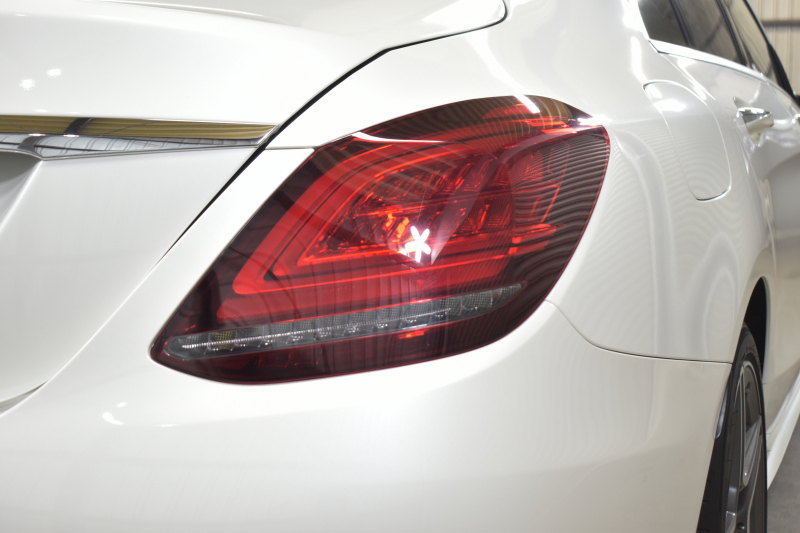 メルセデスベンツ Cクラス C220d AVG AMGﾗｲﾝ  RSP 後期型  ﾃﾞｨｰｾﾞﾙﾀｰﾎﾞ194馬力 燃費18.9km MEｺﾈ 9速 ﾋｰﾀｰ黒革 ﾃﾞｨｽﾄﾛ BSM LﾁｪﾝｼﾞAMGｴｱﾛ18AW ｷｰGO PTS 地ﾃﾞｼﾞﾅﾋﾞBｶﾒ 2年保証