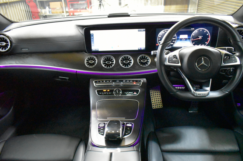 メルセデスベンツ Eクラス E200 ｸｰﾍﾟ ｽﾎﾟｰﾂ ﾚｻﾞｰPﾚｰﾀﾞｰｾｰﾌﾃｨP   燃費13.8KM ﾊﾟﾉﾗﾏｻﾝﾙｰﾌ ﾋｰﾀｰ黒革 ﾃﾞｨｽﾄﾛ BSM Lﾁｪﾝｼﾞ AMGｴｱﾛ19AW ｷｰﾚｽGO ﾊﾟｰｸﾄﾛ HUD ﾌﾞﾙﾒS ﾏﾙﾁｶﾗｰｱﾝﾋﾞｴﾝﾄ 純正ﾅﾋﾞ 360ｶﾒﾗ 2年保証