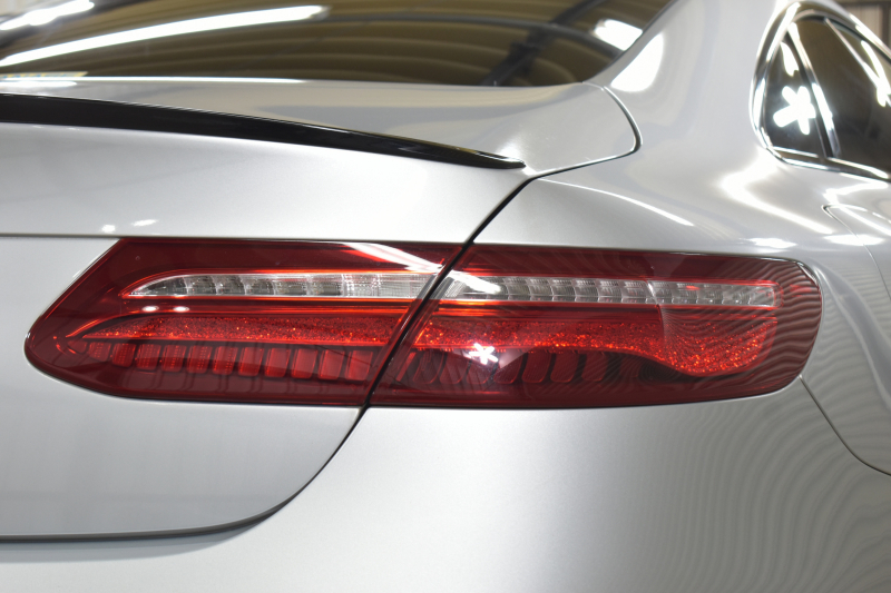 メルセデスベンツ Eクラス E200 ｸｰﾍﾟ ｽﾎﾟｰﾂ ﾚｻﾞｰPﾚｰﾀﾞｰｾｰﾌﾃｨP   燃費13.8KM ﾊﾟﾉﾗﾏｻﾝﾙｰﾌ ﾋｰﾀｰ黒革 ﾃﾞｨｽﾄﾛ BSM Lﾁｪﾝｼﾞ AMGｴｱﾛ19AW ｷｰﾚｽGO ﾊﾟｰｸﾄﾛ HUD ﾌﾞﾙﾒS ﾏﾙﾁｶﾗｰｱﾝﾋﾞｴﾝﾄ 純正ﾅﾋﾞ 360ｶﾒﾗ 2年保証