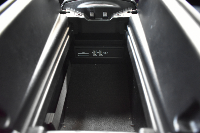 メルセデスベンツ Eクラス E200 ｸｰﾍﾟ ｽﾎﾟｰﾂ ﾚｻﾞｰPﾚｰﾀﾞｰｾｰﾌﾃｨP   燃費13.8KM ﾊﾟﾉﾗﾏｻﾝﾙｰﾌ ﾋｰﾀｰ黒革 ﾃﾞｨｽﾄﾛ BSM Lﾁｪﾝｼﾞ AMGｴｱﾛ19AW ｷｰﾚｽGO ﾊﾟｰｸﾄﾛ HUD ﾌﾞﾙﾒS ﾏﾙﾁｶﾗｰｱﾝﾋﾞｴﾝﾄ 純正ﾅﾋﾞ 360ｶﾒﾗ 2年保証