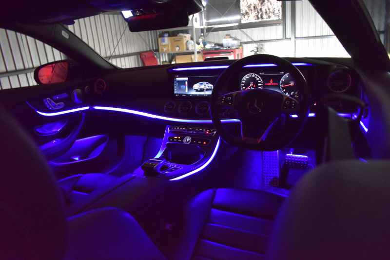 メルセデスベンツ Eクラス E200 ｸｰﾍﾟ ｽﾎﾟｰﾂ ﾚｻﾞｰPﾚｰﾀﾞｰｾｰﾌﾃｨP   燃費13.8KM ﾊﾟﾉﾗﾏｻﾝﾙｰﾌ ﾋｰﾀｰ黒革 ﾃﾞｨｽﾄﾛ BSM Lﾁｪﾝｼﾞ AMGｴｱﾛ19AW ｷｰﾚｽGO ﾊﾟｰｸﾄﾛ HUD ﾌﾞﾙﾒS ﾏﾙﾁｶﾗｰｱﾝﾋﾞｴﾝﾄ 純正ﾅﾋﾞ 360ｶﾒﾗ 2年保証