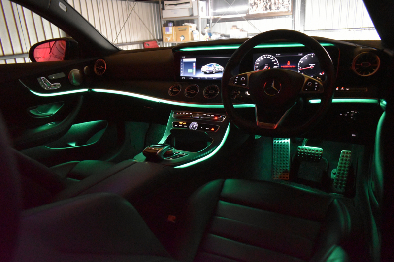 メルセデスベンツ Eクラス E200 ｸｰﾍﾟ ｽﾎﾟｰﾂ ﾚｻﾞｰPﾚｰﾀﾞｰｾｰﾌﾃｨP   燃費13.8KM ﾊﾟﾉﾗﾏｻﾝﾙｰﾌ ﾋｰﾀｰ黒革 ﾃﾞｨｽﾄﾛ BSM Lﾁｪﾝｼﾞ AMGｴｱﾛ19AW ｷｰﾚｽGO ﾊﾟｰｸﾄﾛ HUD ﾌﾞﾙﾒS ﾏﾙﾁｶﾗｰｱﾝﾋﾞｴﾝﾄ 純正ﾅﾋﾞ 360ｶﾒﾗ 2年保証