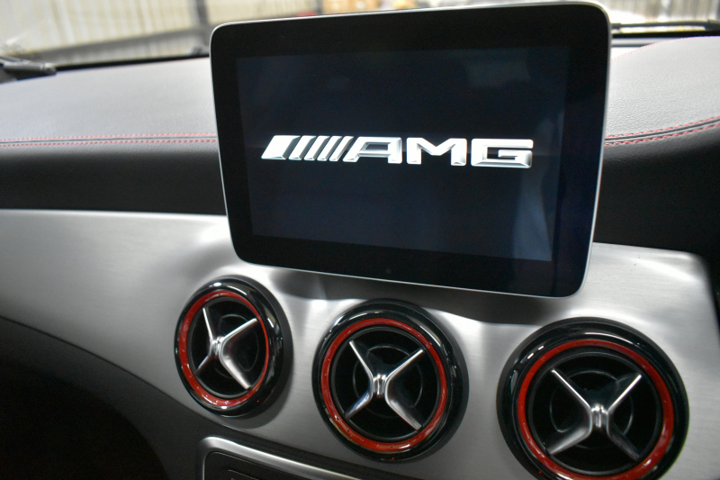 メルセデスベンツ GLA GLA45 4ﾏﾁｯｸ ﾚｰﾀﾞｰｾｰﾌﾃｨP 高出力ｴﾝｼﾞﾝ360馬力  ﾋｰﾀｰ黒革 ﾃﾞｨｽﾄﾛﾆｯｸﾌﾟﾗｽ ﾌﾞﾗｲﾝｯﾄﾞｽﾎﾟｯﾄ ﾚｰﾝｷｰﾌﾟ AMGｴｱﾛ19AW ｷｰﾚｽGO ﾏﾙﾁｶﾗｰｱﾝﾋﾞｴﾝﾄ 地デジBｶﾒﾗ ﾊﾟｰｸﾄﾛﾆｯｸ 2年保証