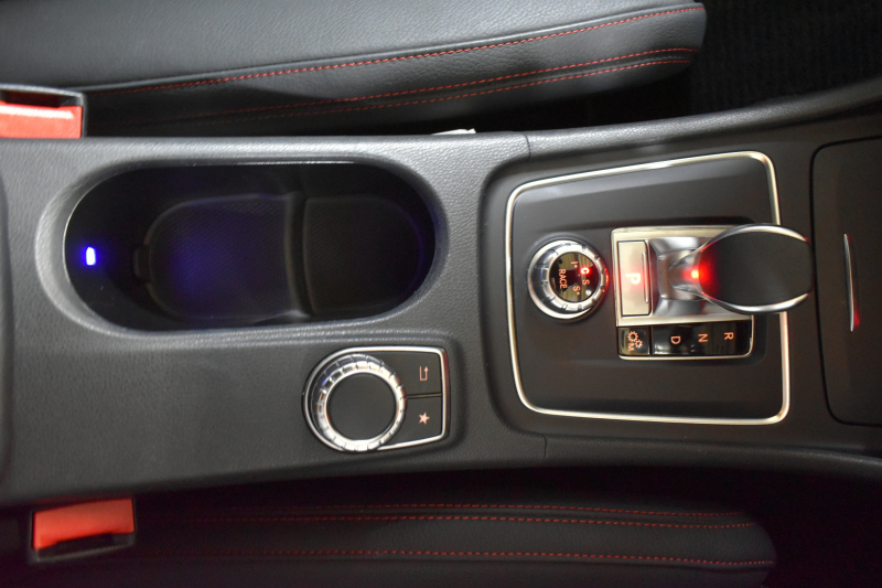 メルセデスベンツ GLA GLA45 4ﾏﾁｯｸ ﾚｰﾀﾞｰｾｰﾌﾃｨP 高出力ｴﾝｼﾞﾝ360馬力  ﾋｰﾀｰ黒革 ﾃﾞｨｽﾄﾛﾆｯｸﾌﾟﾗｽ ﾌﾞﾗｲﾝｯﾄﾞｽﾎﾟｯﾄ ﾚｰﾝｷｰﾌﾟ AMGｴｱﾛ19AW ｷｰﾚｽGO ﾏﾙﾁｶﾗｰｱﾝﾋﾞｴﾝﾄ 地デジBｶﾒﾗ ﾊﾟｰｸﾄﾛﾆｯｸ 2年保証