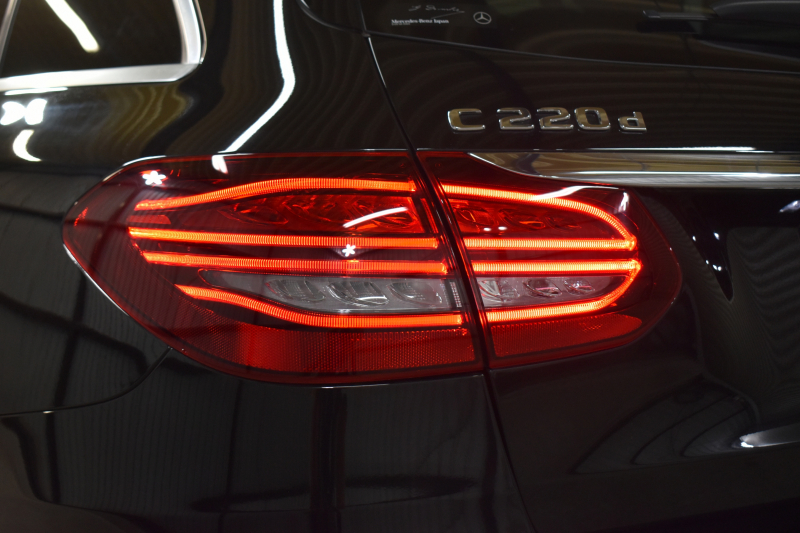 メルセデスベンツ Cクラス C220dﾜｺﾞﾝ ﾛｰﾚｳｽED ｽﾎﾟｰﾂﾌﾟﾗｽP ﾚｰﾀﾞｰｾｰﾌﾃｨP 後期型 ﾃﾞｨｰｾﾞﾙ 194馬力/燃費18.9 MEｺﾈ 9速 ﾊﾟﾉﾗﾏSR ﾋｰﾀｰ黒本革 ﾃﾞｨｽﾄﾛ BSM Lﾁｪﾝｼﾞ AMGｴｱﾛ18AW ｷｰﾚｽGO PTS 液晶ﾒｰﾀｰ HUD ﾌｯﾄｹﾞｰﾄ ﾌﾞﾙﾒｽﾀｰ 地ﾃﾞｼﾞﾅﾋﾞ 360ﾊﾞｯｸｶﾒﾗ 2年保証
