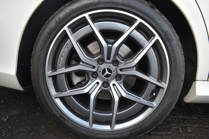 メルセデスベンツ Eクラス E220dﾜｺﾞﾝ ｽﾎﾟｰﾂ ｴｸｽｸﾙｰｼﾌﾞP AMGﾗｲﾝｲﾝﾃﾘｱP ﾚｰﾀﾞｰｾｰﾌﾃｨP 後期型 ﾊﾟﾉﾗﾏｻﾝﾙｰﾌ 全席ﾋｰﾀｰ黒革 ﾌﾞﾙﾒｽﾀｰ HUD ﾃﾞｨｽﾄﾛ BSM Lﾁｪﾝｼﾞ AMGｴｱﾛ19AW MBUXﾅﾋﾞTV 360ｶﾒﾗ ｷｰﾚｽｺﾞｰ  ﾏﾙﾁｶﾗｰｱﾝﾋﾞｴﾝﾄ 2年保証