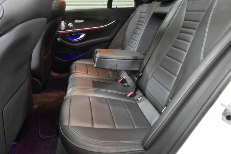 メルセデスベンツ Eクラス E220dﾜｺﾞﾝ ｽﾎﾟｰﾂ ｴｸｽｸﾙｰｼﾌﾞP AMGﾗｲﾝｲﾝﾃﾘｱP ﾚｰﾀﾞｰｾｰﾌﾃｨP 後期型 ﾊﾟﾉﾗﾏｻﾝﾙｰﾌ 全席ﾋｰﾀｰ黒革 ﾌﾞﾙﾒｽﾀｰ HUD ﾃﾞｨｽﾄﾛ BSM Lﾁｪﾝｼﾞ AMGｴｱﾛ19AW MBUXﾅﾋﾞTV 360ｶﾒﾗ ｷｰﾚｽｺﾞｰ  ﾏﾙﾁｶﾗｰｱﾝﾋﾞｴﾝﾄ 2年保証