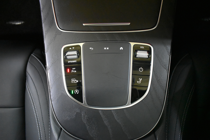 メルセデスベンツ Eクラス E220dﾜｺﾞﾝ ｽﾎﾟｰﾂ ｴｸｽｸﾙｰｼﾌﾞP AMGﾗｲﾝｲﾝﾃﾘｱP ﾚｰﾀﾞｰｾｰﾌﾃｨP 後期型 ﾊﾟﾉﾗﾏｻﾝﾙｰﾌ 全席ﾋｰﾀｰ黒革 ﾌﾞﾙﾒｽﾀｰ HUD ﾃﾞｨｽﾄﾛ BSM Lﾁｪﾝｼﾞ AMGｴｱﾛ19AW MBUXﾅﾋﾞTV 360ｶﾒﾗ ｷｰﾚｽｺﾞｰ  ﾏﾙﾁｶﾗｰｱﾝﾋﾞｴﾝﾄ 2年保証