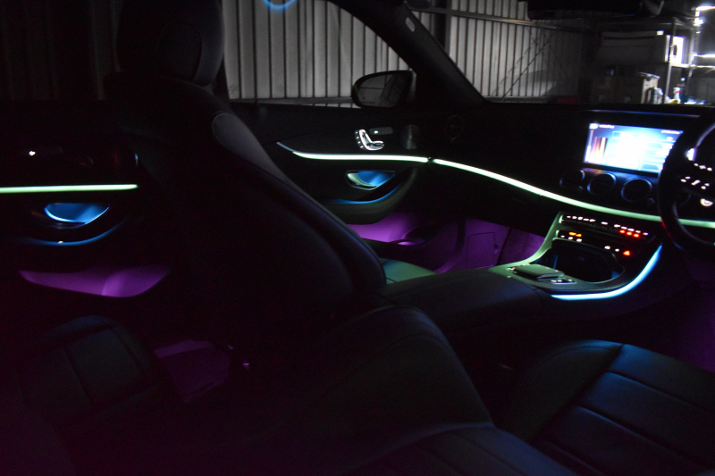 メルセデスベンツ Eクラス E220dﾜｺﾞﾝ ｽﾎﾟｰﾂ ｴｸｽｸﾙｰｼﾌﾞP AMGﾗｲﾝｲﾝﾃﾘｱP ﾚｰﾀﾞｰｾｰﾌﾃｨP 後期型 ﾊﾟﾉﾗﾏｻﾝﾙｰﾌ 全席ﾋｰﾀｰ黒革 ﾌﾞﾙﾒｽﾀｰ HUD ﾃﾞｨｽﾄﾛ BSM Lﾁｪﾝｼﾞ AMGｴｱﾛ19AW MBUXﾅﾋﾞTV 360ｶﾒﾗ ｷｰﾚｽｺﾞｰ  ﾏﾙﾁｶﾗｰｱﾝﾋﾞｴﾝﾄ 2年保証