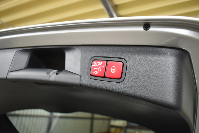 メルセデスベンツ Cクラス C220dﾜｺﾞﾝ AVG AMGﾗｲﾝ ﾚｰﾀﾞｰｾｰﾌﾃｨP 後期型 ﾃﾞｨｰｾﾞﾙ 194馬力/燃費18.9 MEｺﾈ 9速 ﾋｰﾀｰ黒革 ﾃﾞｨｽﾄﾛ BSM Lﾁｪﾝｼﾞ AMGｴｱﾛ18AW ｷｰﾚｽGO PTS 液晶ﾒｰﾀｰ HUD 電動ﾄﾗﾝｸ 誤発進 地ﾃﾞｼﾞﾅﾋﾞBｶﾒﾗ 2年保証