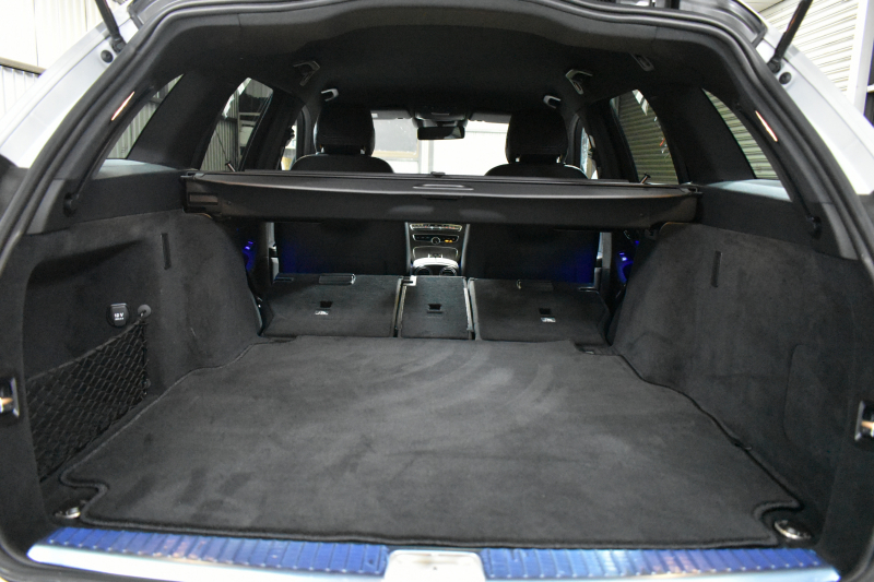 メルセデスベンツ Cクラス C220dﾜｺﾞﾝ AVG AMGﾗｲﾝ ﾚｰﾀﾞｰｾｰﾌﾃｨP 後期型 ﾃﾞｨｰｾﾞﾙ 194馬力/燃費18.9 MEｺﾈ 9速 ﾋｰﾀｰ黒革 ﾃﾞｨｽﾄﾛ BSM Lﾁｪﾝｼﾞ AMGｴｱﾛ18AW ｷｰﾚｽGO PTS 液晶ﾒｰﾀｰ HUD 電動ﾄﾗﾝｸ 誤発進 地ﾃﾞｼﾞﾅﾋﾞBｶﾒﾗ 2年保証