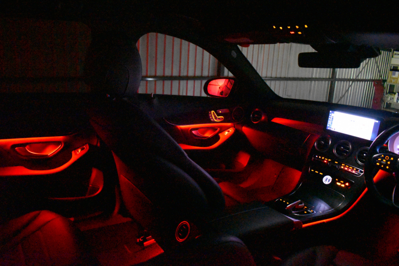 メルセデスベンツ Cクラス C220dﾜｺﾞﾝ AVG AMGﾗｲﾝ ﾚｰﾀﾞｰｾｰﾌﾃｨP 後期型 ﾃﾞｨｰｾﾞﾙ 194馬力/燃費18.9 MEｺﾈ 9速 ﾋｰﾀｰ黒革 ﾃﾞｨｽﾄﾛ BSM Lﾁｪﾝｼﾞ AMGｴｱﾛ18AW ｷｰﾚｽGO PTS 液晶ﾒｰﾀｰ HUD 電動ﾄﾗﾝｸ 誤発進 地ﾃﾞｼﾞﾅﾋﾞBｶﾒﾗ 2年保証