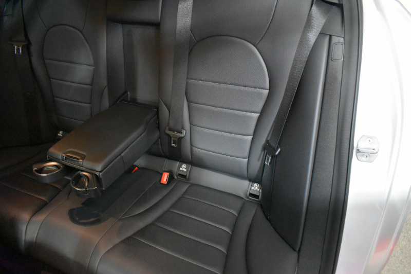 メルセデスベンツ Cクラス C220dﾜｺﾞﾝ AVG AMGﾗｲﾝ ﾚｰﾀﾞｰｾｰﾌﾃｨP 後期型 ﾃﾞｨｰｾﾞﾙ 194馬力/燃費18.9 MEｺﾈ 9速 ﾋｰﾀｰ黒革 ﾃﾞｨｽﾄﾛ BSM Lﾁｪﾝｼﾞ AMGｴｱﾛ18AW ｷｰﾚｽGO PTS 液晶ﾒｰﾀｰ HUD 電動ﾄﾗﾝｸ 誤発進 地ﾃﾞｼﾞﾅﾋﾞBｶﾒﾗ 2年保証