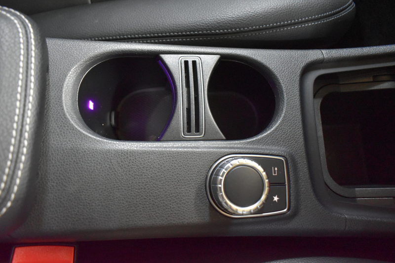 メルセデスベンツ GLA GLA220 4M ﾌﾟﾚﾐｱﾑP ﾚｰﾀﾞｰｾｰﾌﾃｨP 後期 4WD ﾊﾟﾉﾗﾏｻﾝﾙｰﾌ ﾊｰﾏﾝｶｰﾄﾞﾝｻｳﾝﾄﾞ ﾏﾙﾁｶﾗｰｱﾝﾋﾞｴﾝﾄ 革 ﾅﾋﾞTV ﾃﾞｨｽﾄﾛ ﾌﾞﾗｲﾝﾄﾞS ﾚｰﾝｷｰﾌﾟ ﾌｯﾄｹﾞｰﾄ ﾊﾞｯｸｶﾒﾗ ｷｰﾚｽｺﾞｰ 2年保証