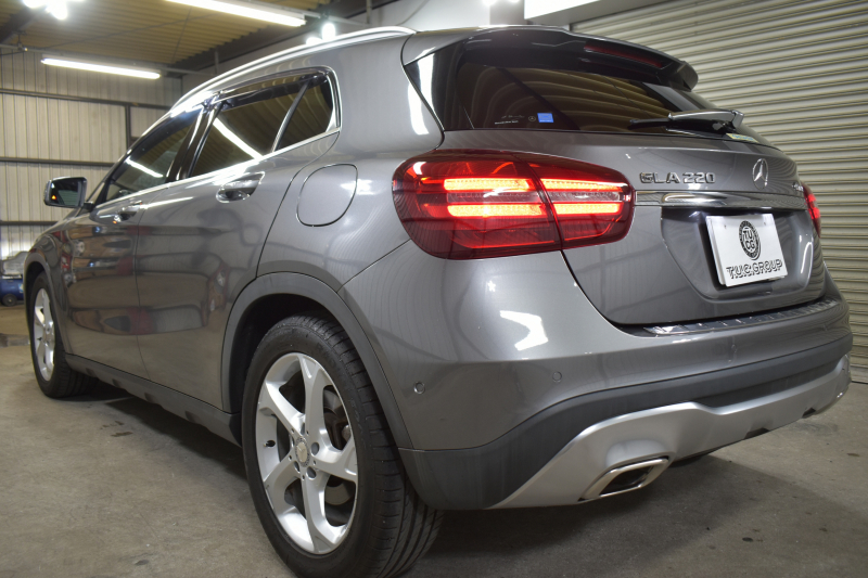 メルセデスベンツ GLA GLA220 4M ﾌﾟﾚﾐｱﾑP ﾚｰﾀﾞｰｾｰﾌﾃｨP 後期 4WD ﾊﾟﾉﾗﾏｻﾝﾙｰﾌ ﾊｰﾏﾝｶｰﾄﾞﾝｻｳﾝﾄﾞ ﾏﾙﾁｶﾗｰｱﾝﾋﾞｴﾝﾄ 革 ﾅﾋﾞTV ﾃﾞｨｽﾄﾛ ﾌﾞﾗｲﾝﾄﾞS ﾚｰﾝｷｰﾌﾟ ﾌｯﾄｹﾞｰﾄ ﾊﾞｯｸｶﾒﾗ ｷｰﾚｽｺﾞｰ 2年保証