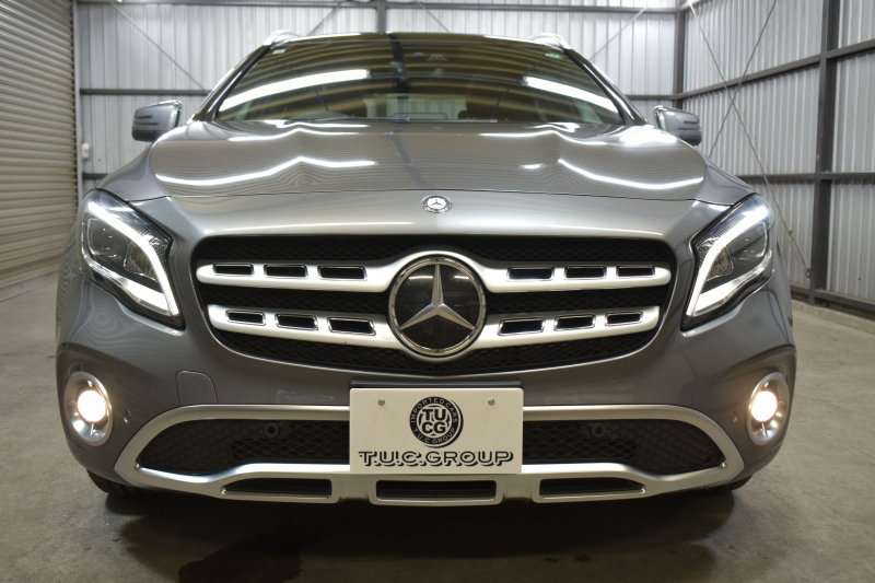メルセデスベンツ GLA GLA220 4M ﾌﾟﾚﾐｱﾑP ﾚｰﾀﾞｰｾｰﾌﾃｨP 後期 4WD ﾊﾟﾉﾗﾏｻﾝﾙｰﾌ ﾊｰﾏﾝｶｰﾄﾞﾝｻｳﾝﾄﾞ ﾏﾙﾁｶﾗｰｱﾝﾋﾞｴﾝﾄ 革 ﾅﾋﾞTV ﾃﾞｨｽﾄﾛ ﾌﾞﾗｲﾝﾄﾞS ﾚｰﾝｷｰﾌﾟ ﾌｯﾄｹﾞｰﾄ ﾊﾞｯｸｶﾒﾗ ｷｰﾚｽｺﾞｰ 2年保証